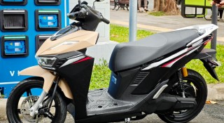 Xe máy điện VinFast Viper lộ diện thực tế trước ngày bàn giao cho khách